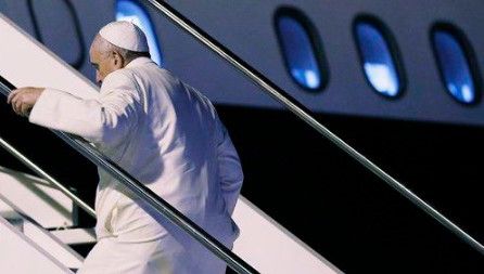 Papa Francisco inicia su viaje por Asia Papa Francisco inicia su viaje por Asia