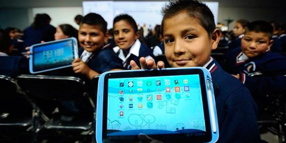 Entregarán tabletas en 15 entidades pese a ajuste