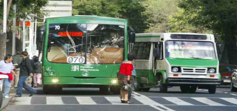 Diez mil unidades de transporte irregular circulan en el DF Diez mil unidades de transporte irregular circulan en el DF