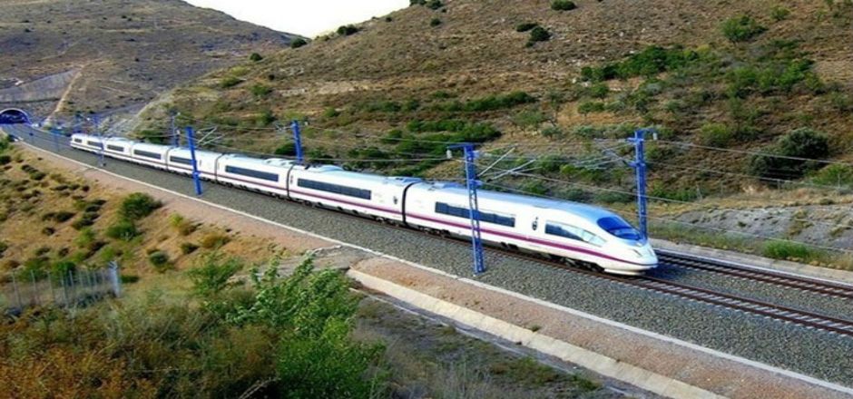 SCT: Tren México-Querétaro deberá arrancar en la administración de EPN