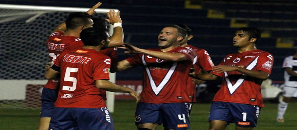 Michel Vázquez reprueba a Estudiantes Michel Vázquez reprueba a Estudiantes