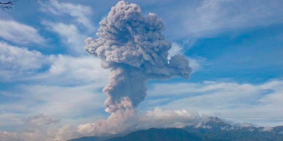 Registra explosión Volcán de Colima