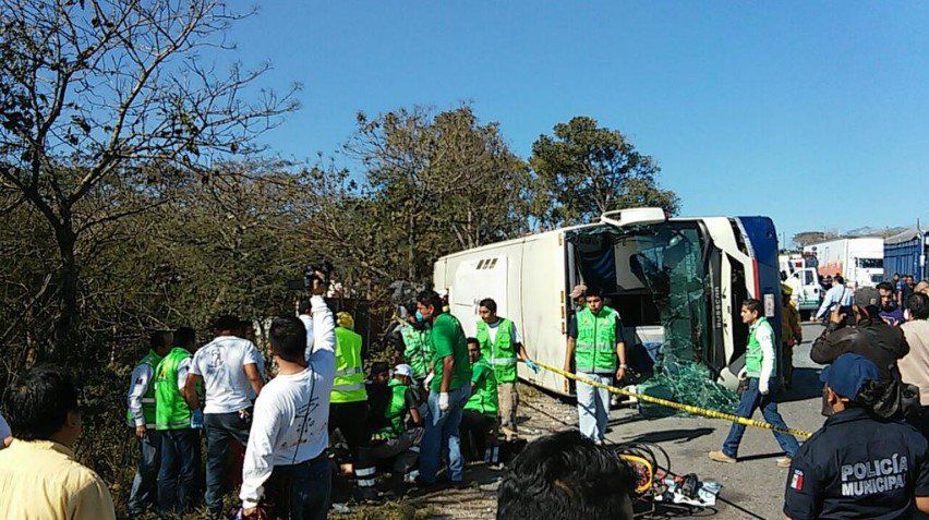 Volcadura en Chiapas deja 2 muertos Volcadura en Chiapas deja 2 muertos