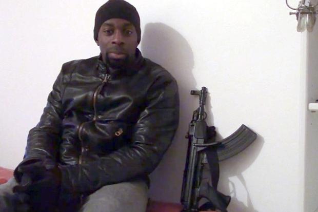 Sospechoso por ataques en París es novio de oficial investigadora Sospechoso por ataques en París es novio de oficial investigadora