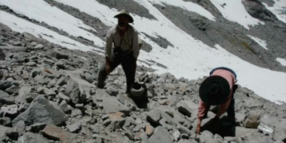 Encuentran restos de avión de equipo de futbol Encuentran restos de avión de equipo de futbol