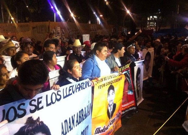 Habrá 4 marchas en el DF por Ayotzinapa Habrá 4 marchas en el DF por Ayotzinapa