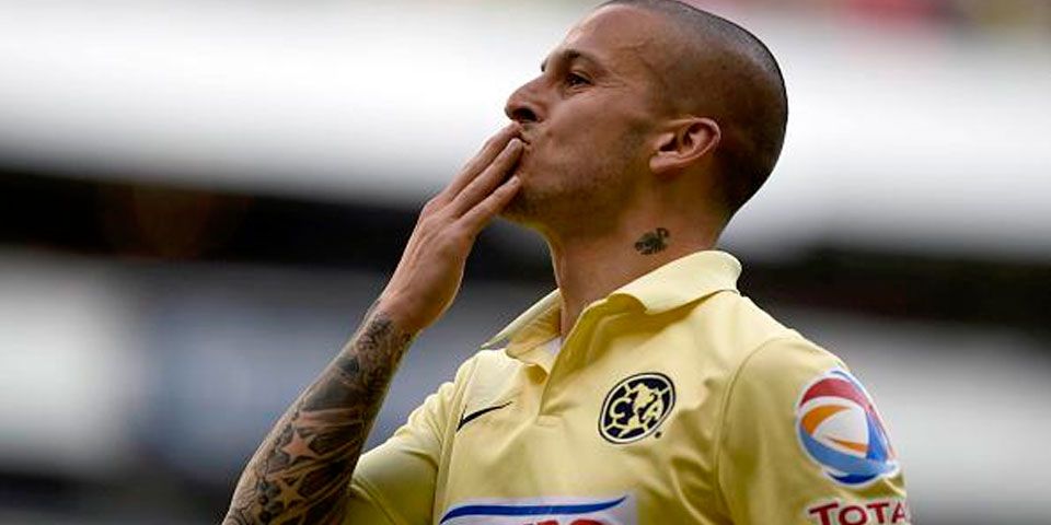 América derrota 1-0 a Tigres en aburrido partido América derrota 1-0 a Tigres en aburrido partido