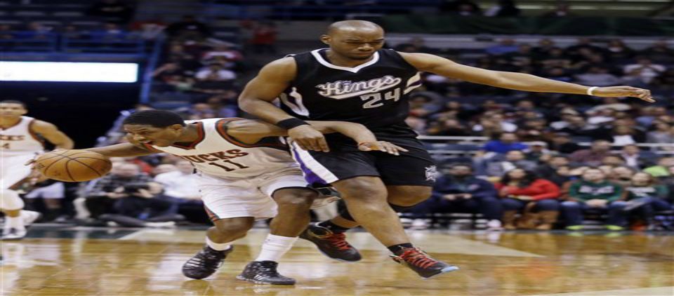 Bucks vencen a Sacramento gracias a Brandon Knight Bucks vencen a Sacramento gracias a Brandon Knight