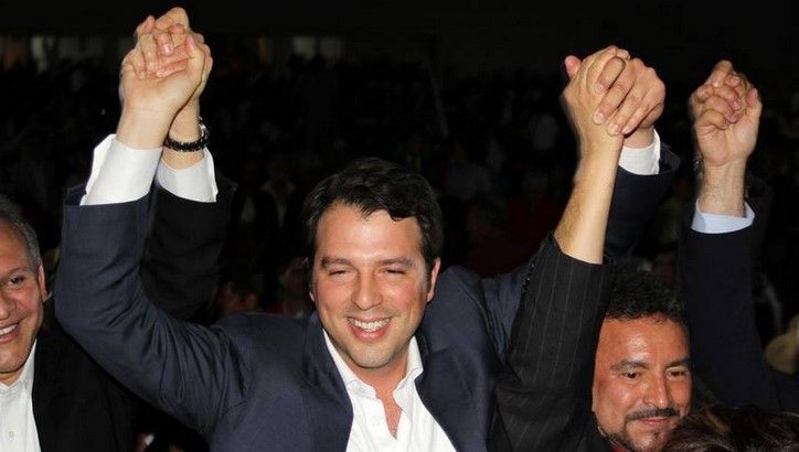 Hijo de Martha Sahagún va por alcaldía de Celaya