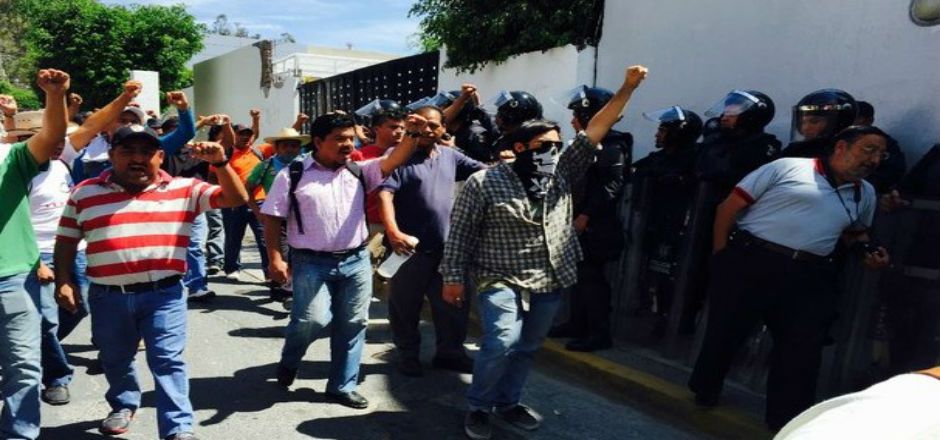 CETEG protesta en la PF de Chilpancingo