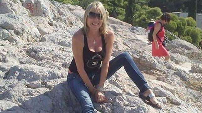 Una mujer se subasta en Ebay