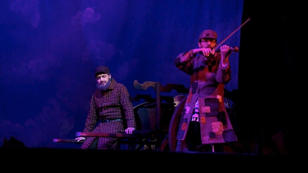 Debutan los musicales “El sello escarlata” y “El Violinista en el Tejado”