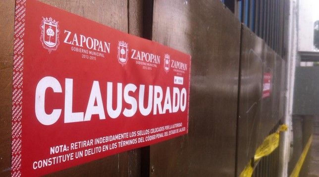 Clausuran fábrica de textiles en Zapopan