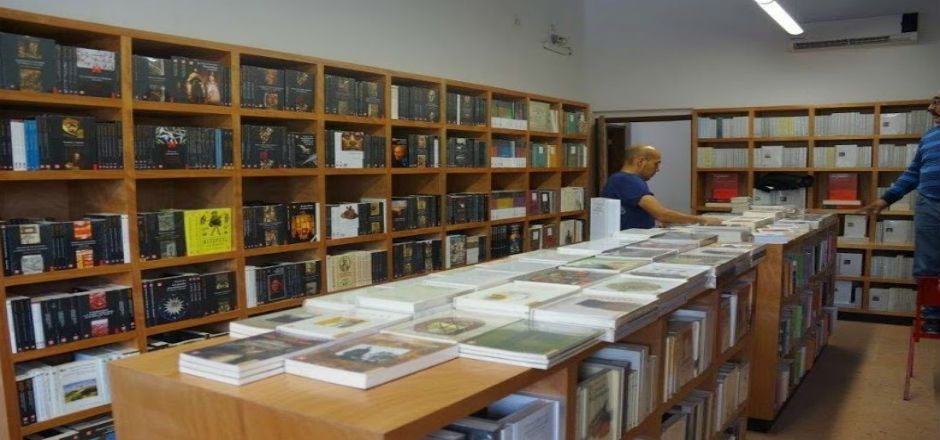 Inauguran centro de lectura en Apatzingán