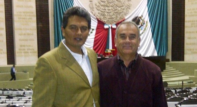Diputado cambia con empresario curul por apoyo económico