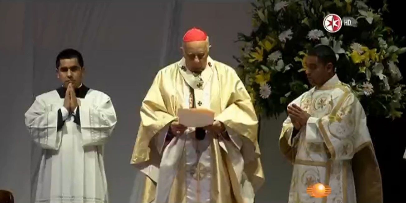 Fiesta para recibir al cardenal Suárez Fiesta para recibir al cardenal Suárez