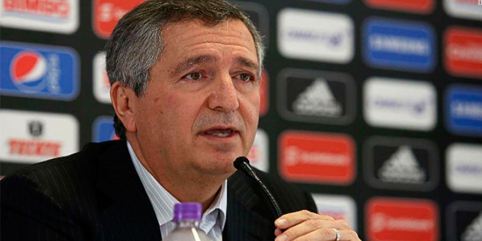 Jorge Vergara pide castigo ejemplar para barra del Atlas