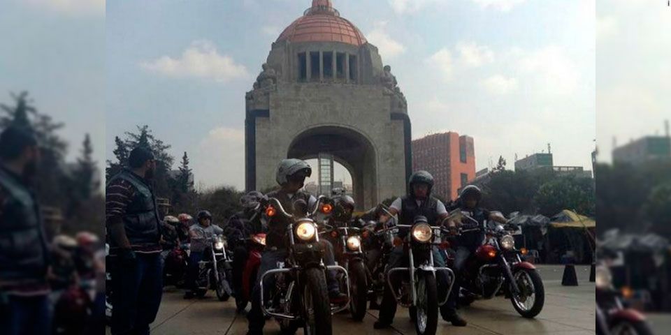 Protestan motociclistas en varios puntos del DF Protestan motociclistas en varios puntos del DF
