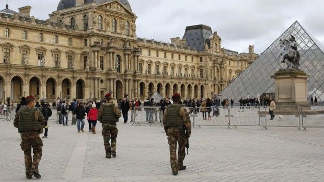 Par&iacute;s restringe rodajes de pel&iacute;culas de acci&oacute;n tras ataques terroristas