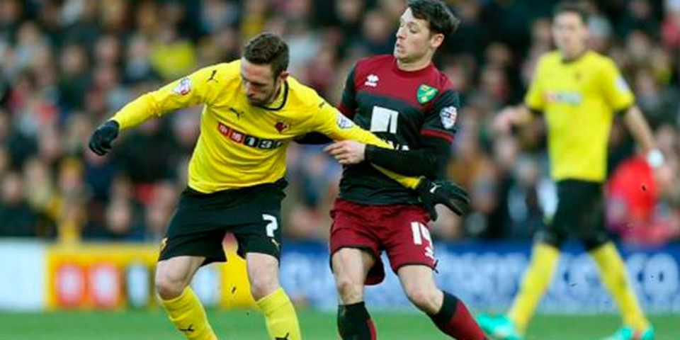 Layún comete penal en derrota del Watford Layún comete penal en derrota del Watford