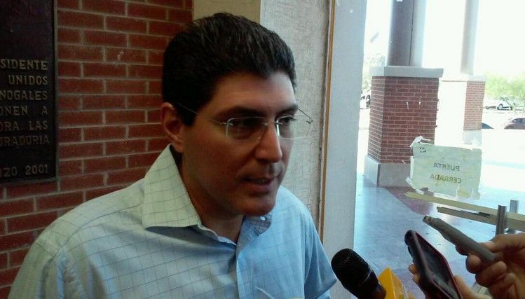 Denuncian ataque contra director de periódico sonorense