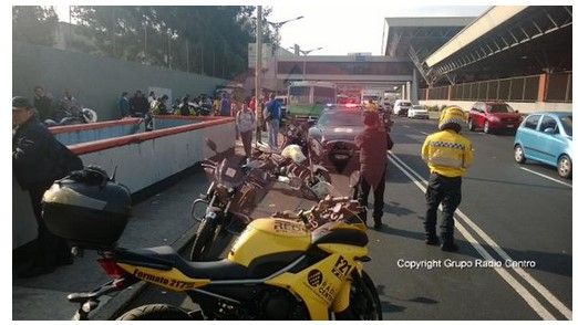 Marchan manifestantes sobre San Antonio Abad