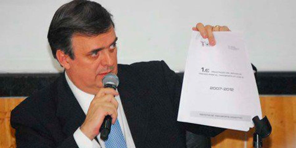 Ebrard niega buscar diputación por fuero