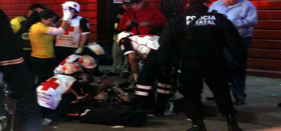 Ejecutan a hombre afuera de table de Monterrey