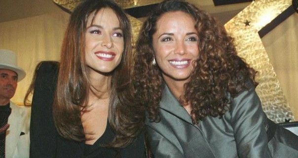 Mayra Rojas lamenta la muerte de su hermana Mayra Rojas lamenta la muerte de su hermana