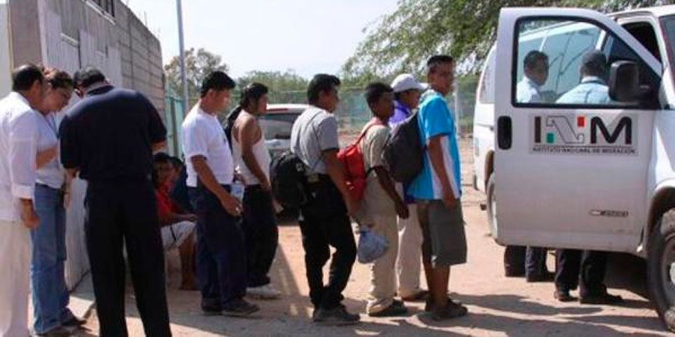 Rescatan a 28 migrantes salvadoreños