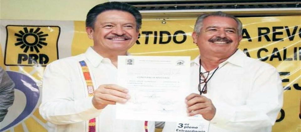 El PRD elige a su candidato para BCS