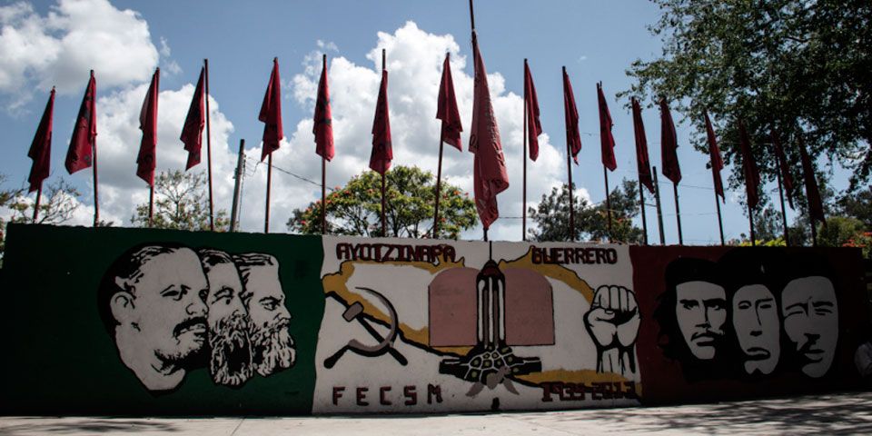 Regreso a clases en Ayotzinapa aún no tiene fecha