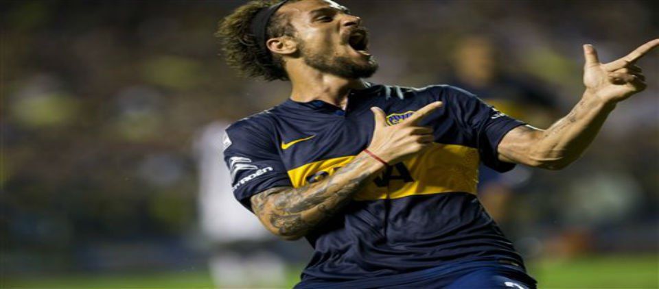 Daniel Osvaldo da el triunfo a Boca en su debut