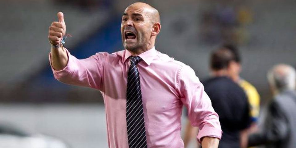 Técnico de Rayo niega problemas con Aquino