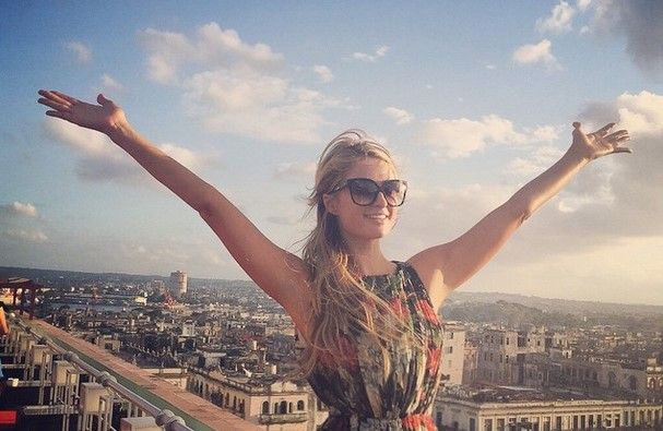 Paris Hilton y Naomi Campbell visitan Cuba