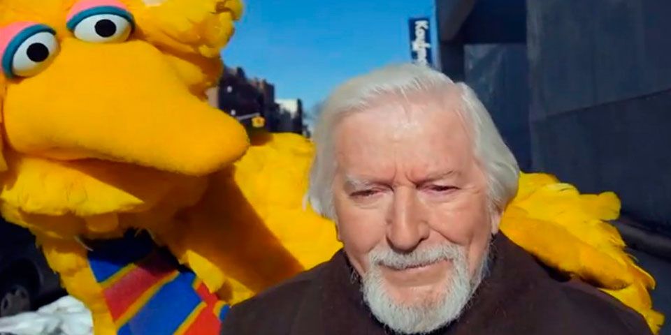 Hace Plaza Sésamo parodia de Birdman