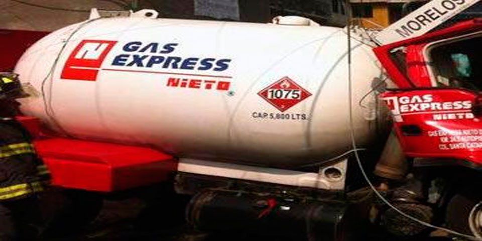 Ponen a disposición de juez a chofer de pipa que ocasionó explosión