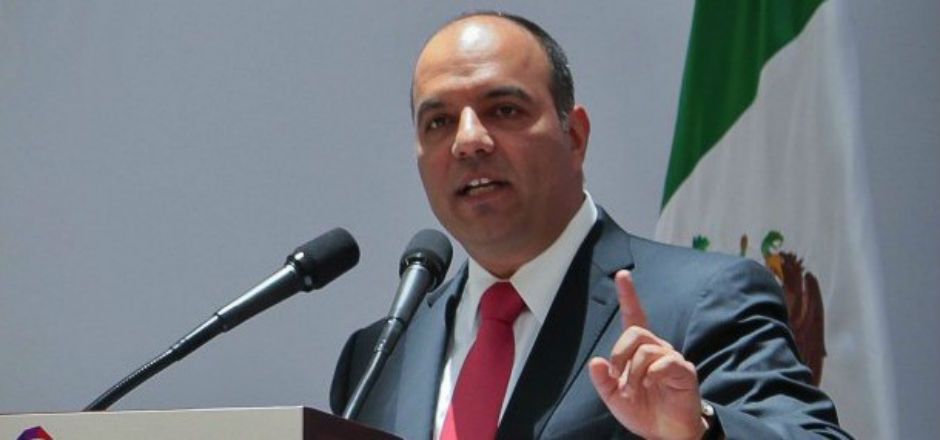 Roberto Loyola es el candidato del PRI para Querétaro