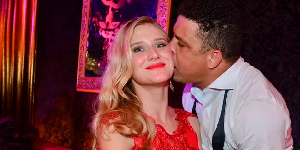 Ronaldo tendría nueva pareja Ronaldo tendría nueva pareja