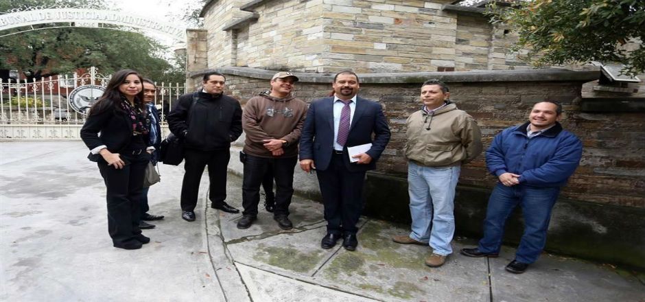 Denuncian despidos injustificados en alcaldía de Monterrey Denuncian despidos injustificados en alcaldía de Monterrey