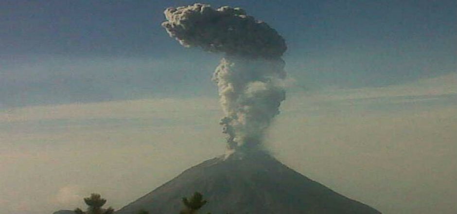 Volcán de Colima registra actividad constante