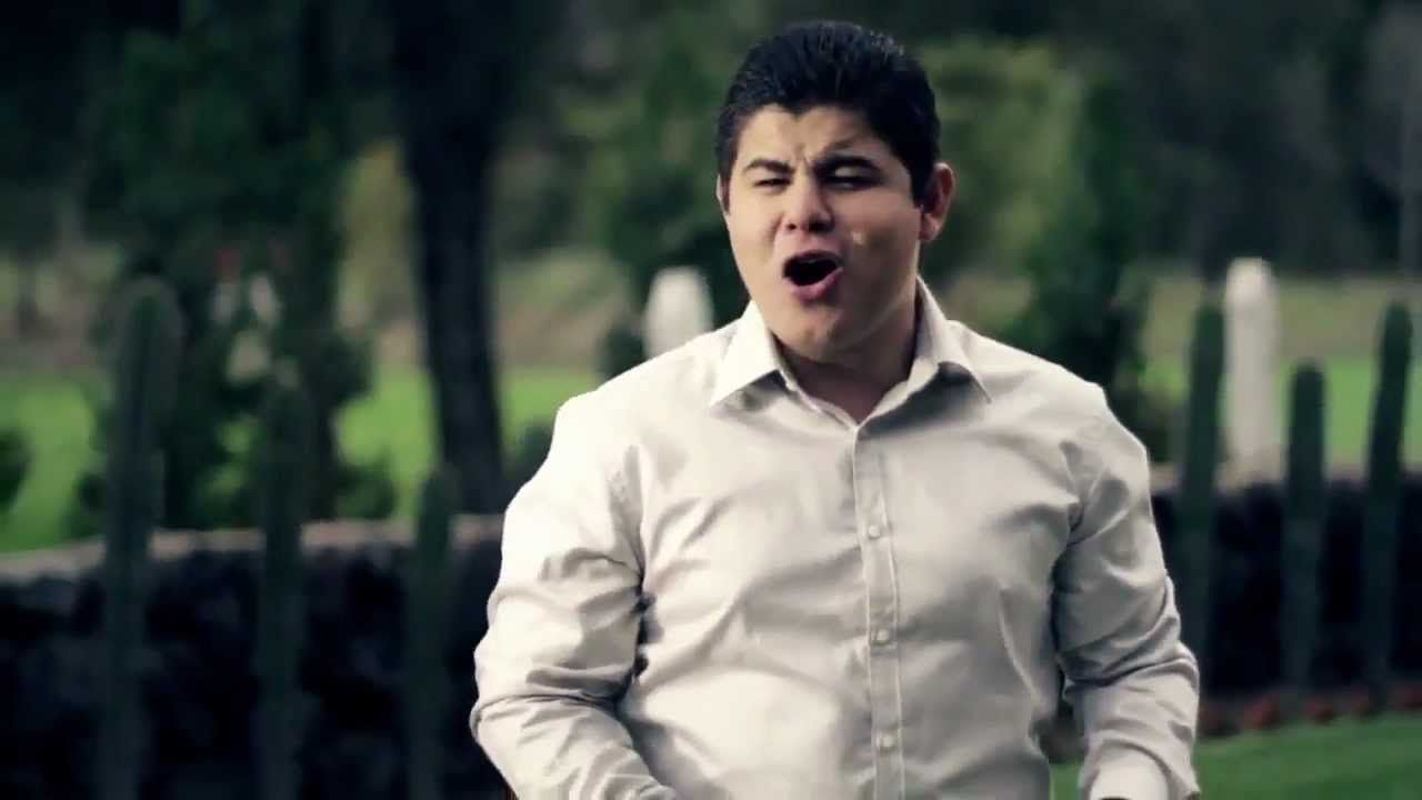 Balean a cantante de narcocorridos