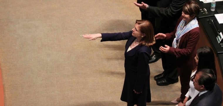 Tengo la experiencia para encabezar la PGR: Arely Gómez