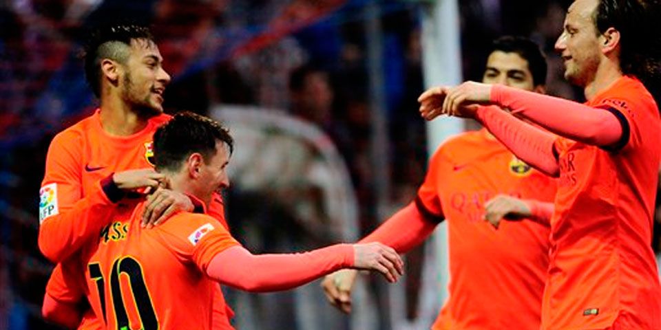 Barcelona gana con dos de Messi