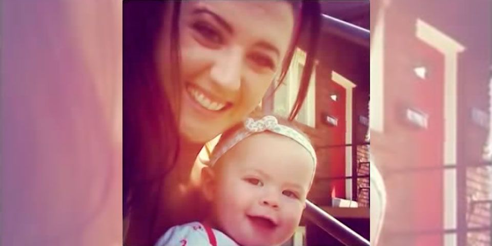 Video muestra rescate de bebé en aguas congeladas