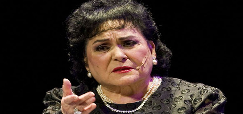 Propone Carmen Salinas clases de actuación en escuelas públicas