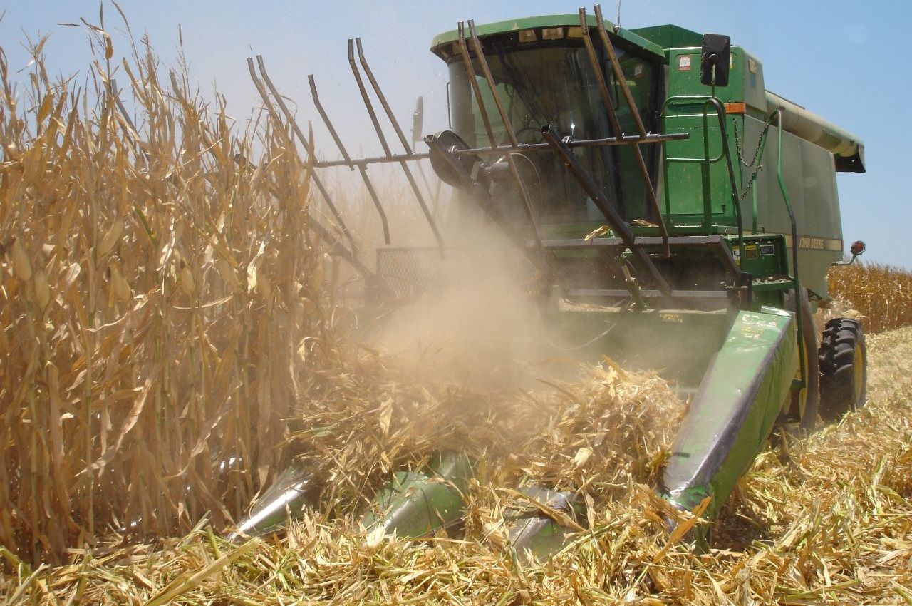 Zelenski pide ser cauto con Rusia tras salida del primer barco con cereales