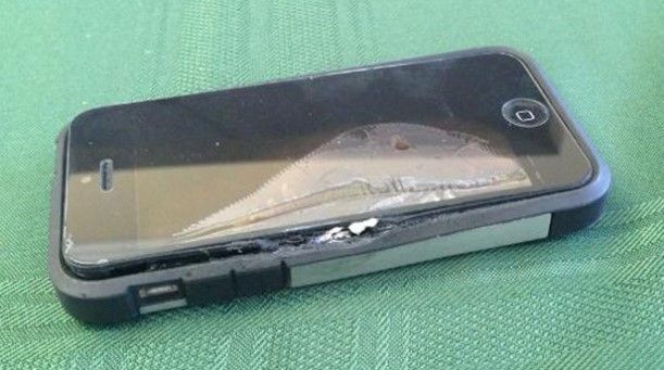 Explota iPhone y quema pierna de joven Explota iPhone y quema pierna de joven