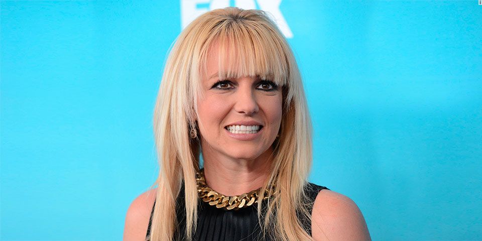 Se le cae el cabello a Britney en el escenario