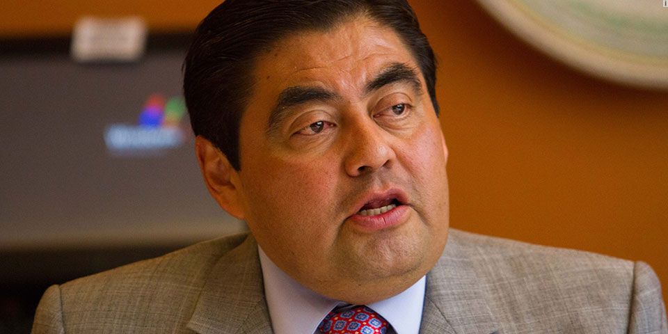 Partidos políticos deben ser los promotores de los independientes: Barbosa